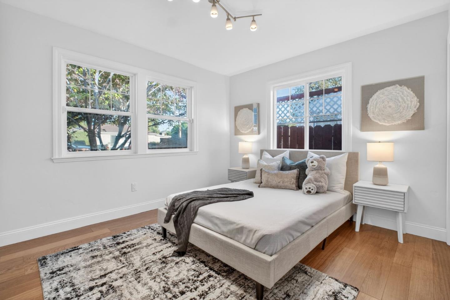 Detail Gallery Image 18 of 29 For 1109 Empey Way, San Jose,  CA 95128 - 3 Beds | 2 Baths