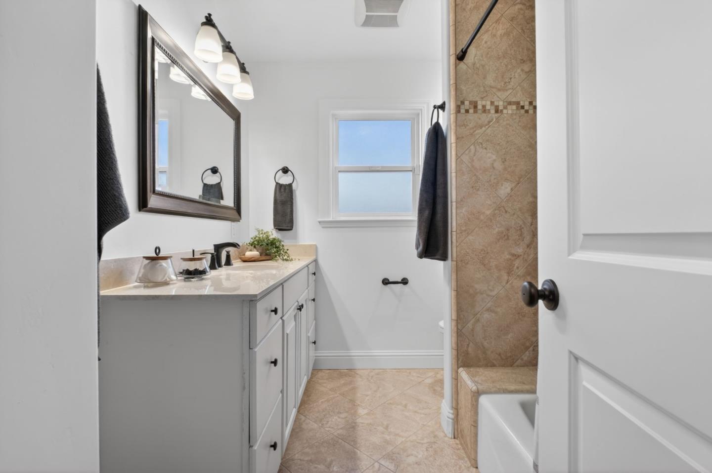 Detail Gallery Image 20 of 29 For 1109 Empey Way, San Jose,  CA 95128 - 3 Beds | 2 Baths