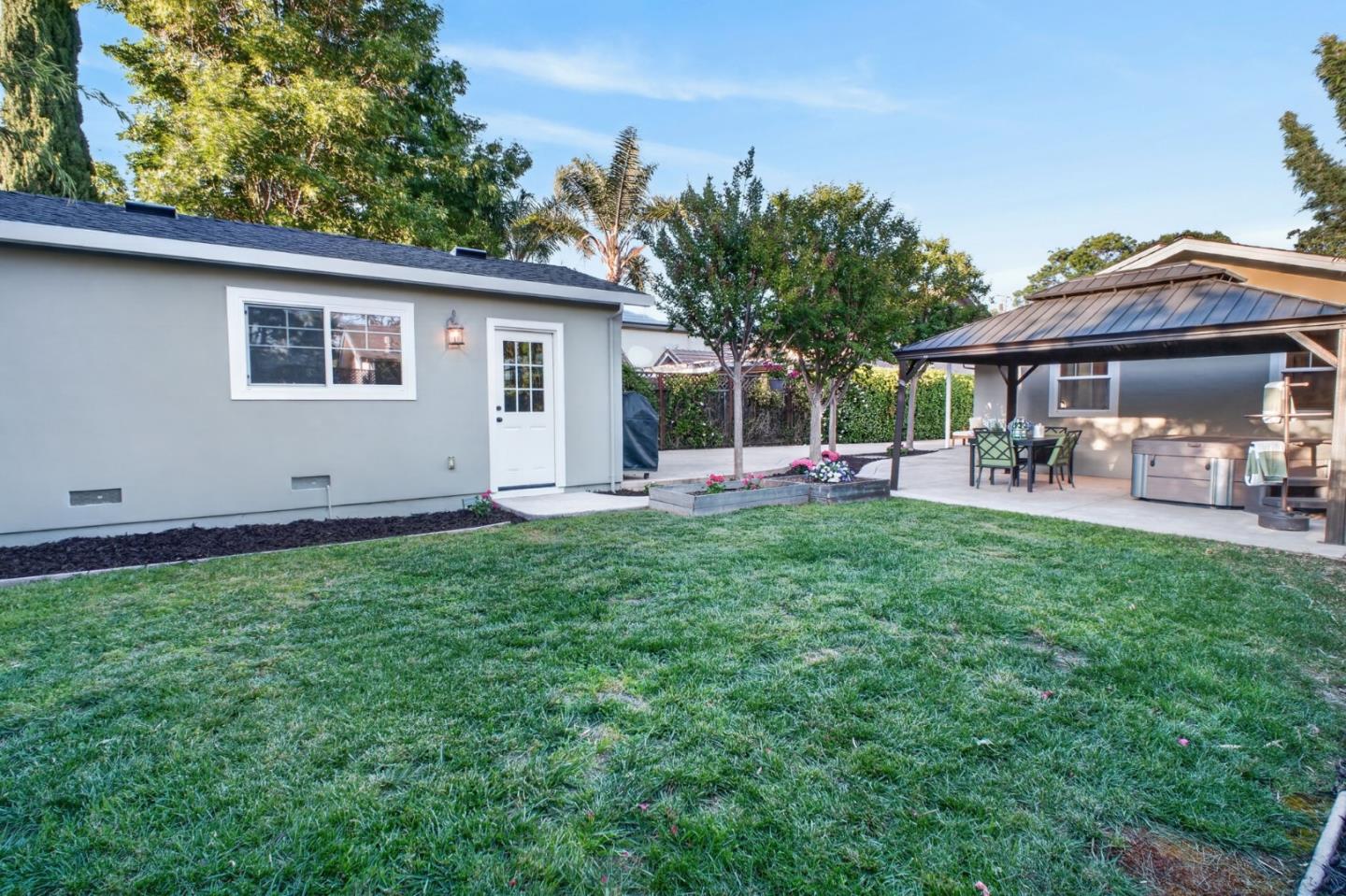 Detail Gallery Image 25 of 29 For 1109 Empey Way, San Jose,  CA 95128 - 3 Beds | 2 Baths