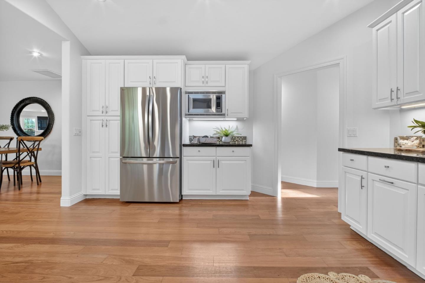 Detail Gallery Image 9 of 29 For 1109 Empey Way, San Jose,  CA 95128 - 3 Beds | 2 Baths