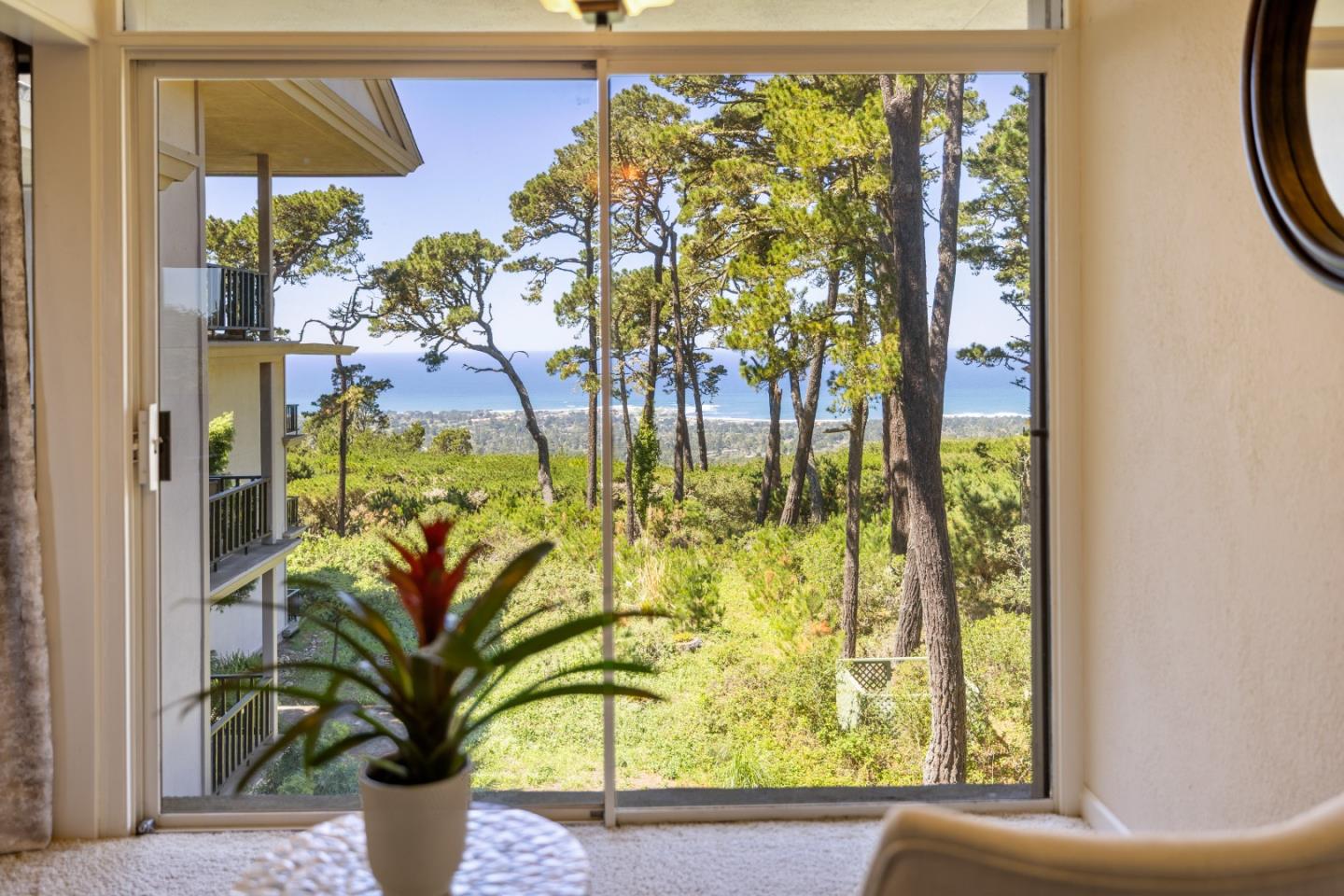 Detail Gallery Image 10 of 49 For 4 Ocean Pines Lane, Pebble Beach,  CA 93953 - 2 Beds | 2 Baths