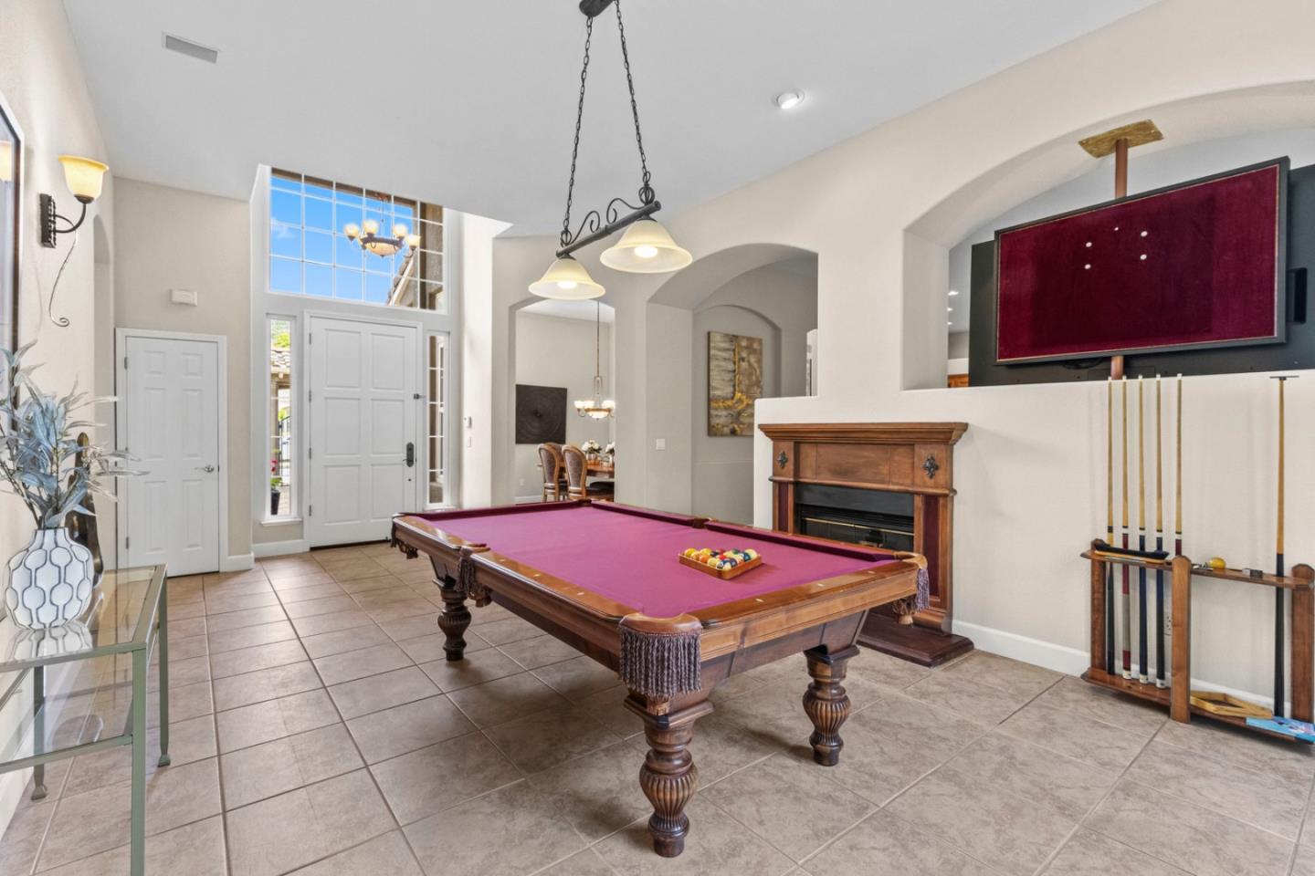 Detail Gallery Image 14 of 91 For 19127 Chinook Ct, Morgan Hill,  CA 95037 - 4 Beds | 3/1 Baths