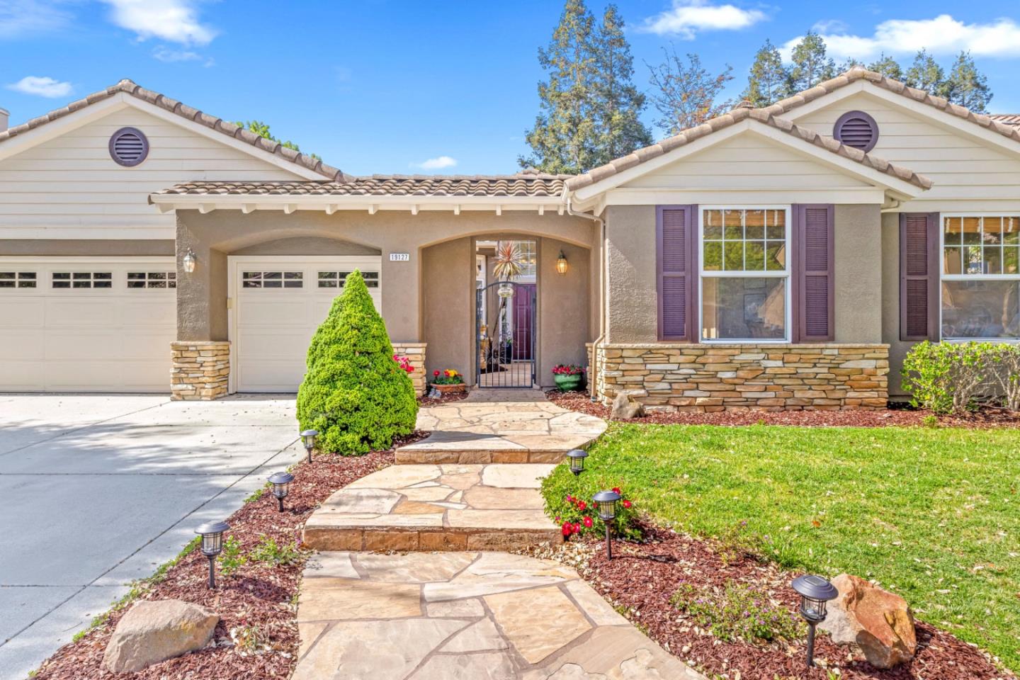 Detail Gallery Image 6 of 91 For 19127 Chinook Ct, Morgan Hill,  CA 95037 - 4 Beds | 3/1 Baths