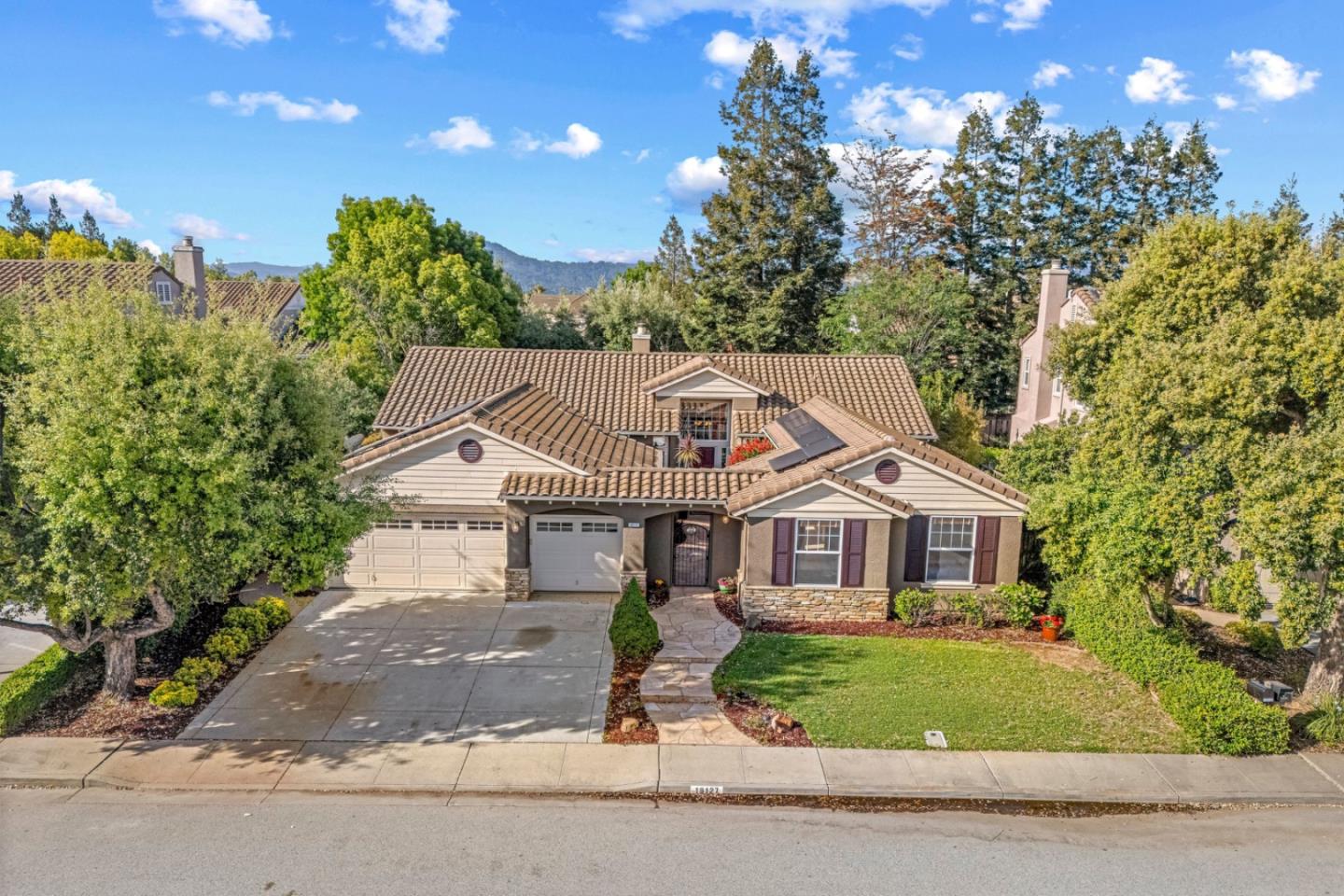 Detail Gallery Image 69 of 91 For 19127 Chinook Ct, Morgan Hill,  CA 95037 - 4 Beds | 3/1 Baths