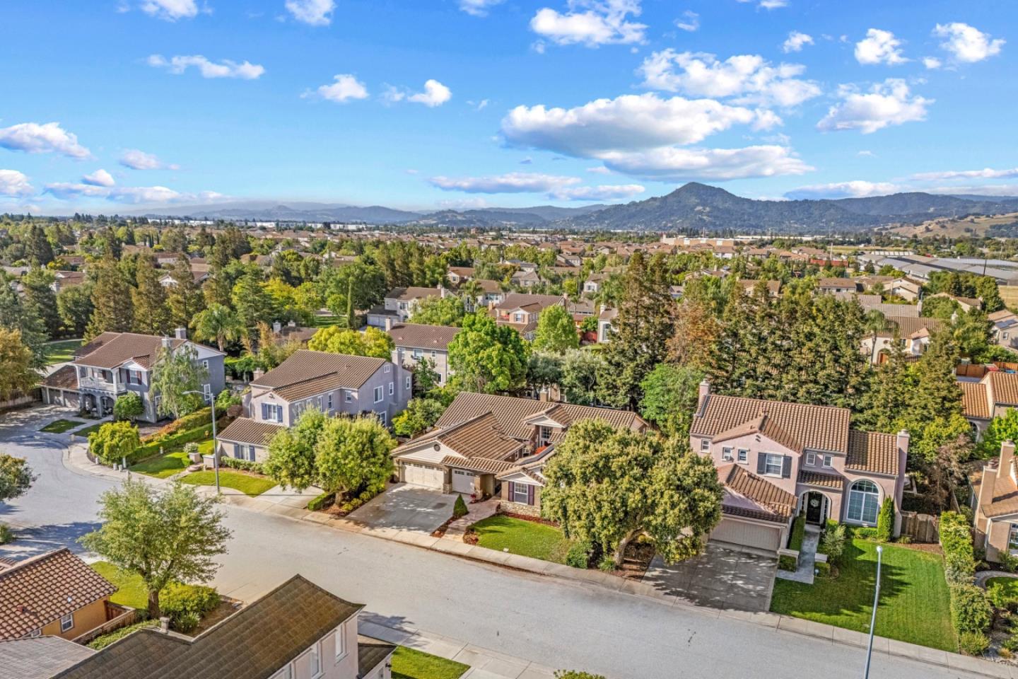 Detail Gallery Image 72 of 91 For 19127 Chinook Ct, Morgan Hill,  CA 95037 - 4 Beds | 3/1 Baths