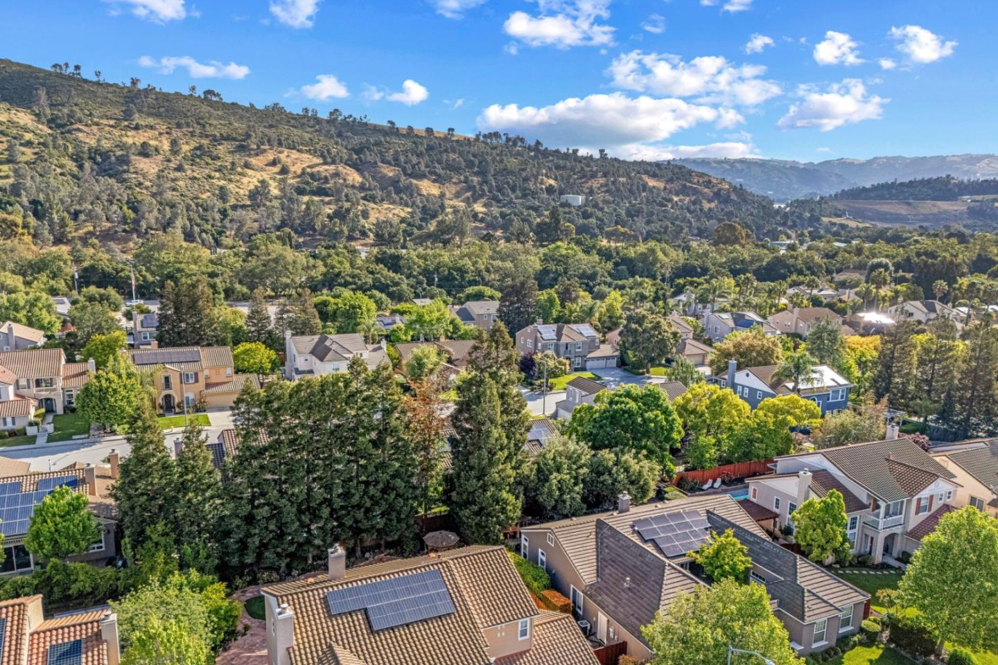 Detail Gallery Image 76 of 91 For 19127 Chinook Ct, Morgan Hill,  CA 95037 - 4 Beds | 3/1 Baths
