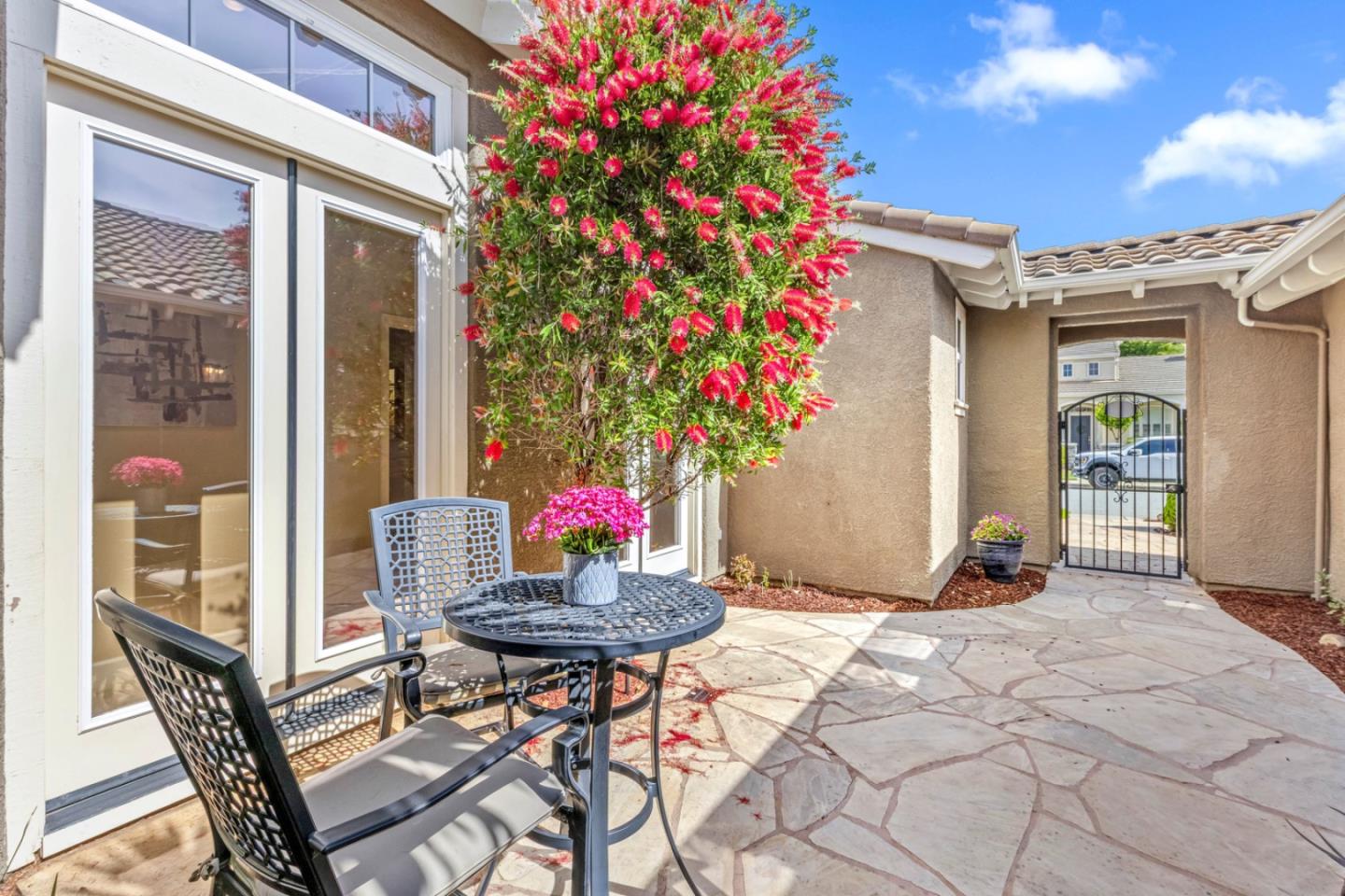 Detail Gallery Image 8 of 91 For 19127 Chinook Ct, Morgan Hill,  CA 95037 - 4 Beds | 3/1 Baths