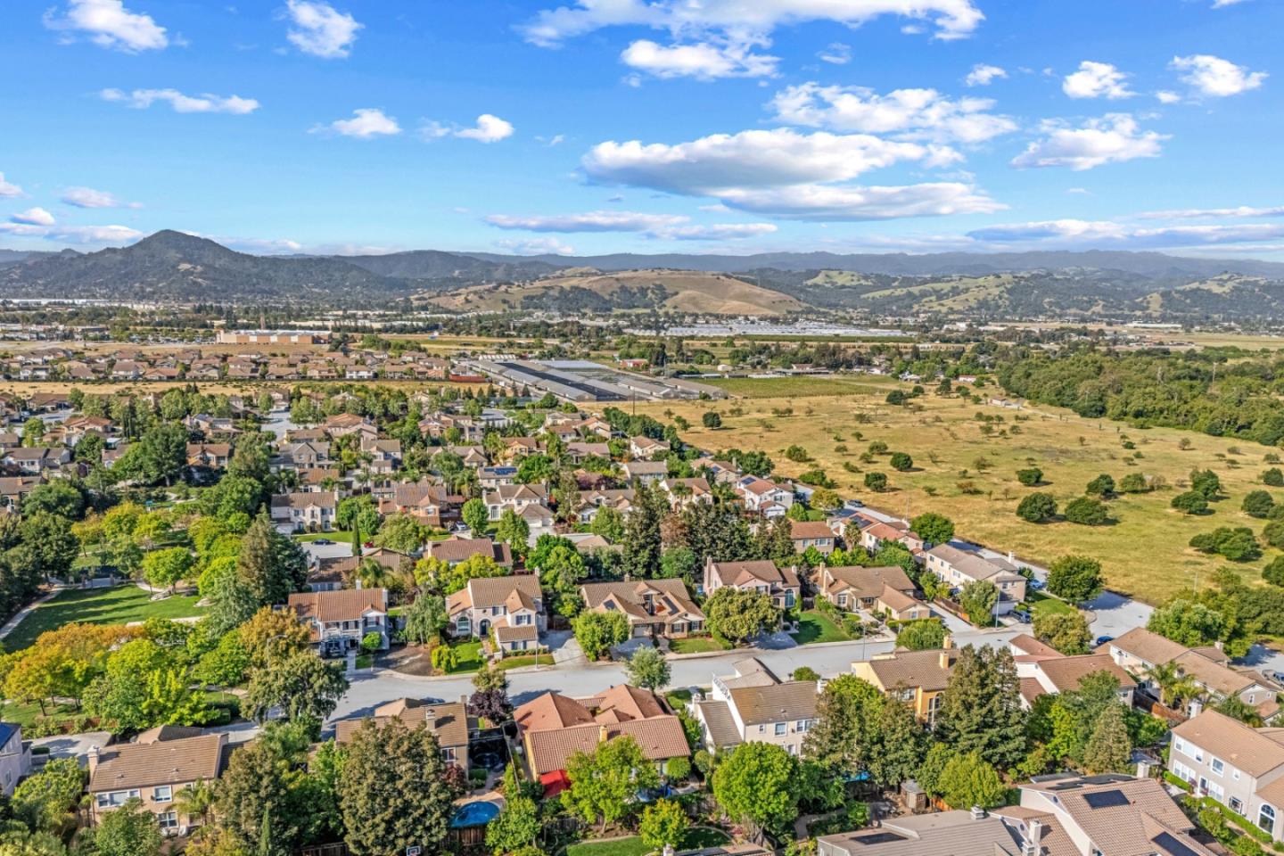 Detail Gallery Image 85 of 91 For 19127 Chinook Ct, Morgan Hill,  CA 95037 - 4 Beds | 3/1 Baths
