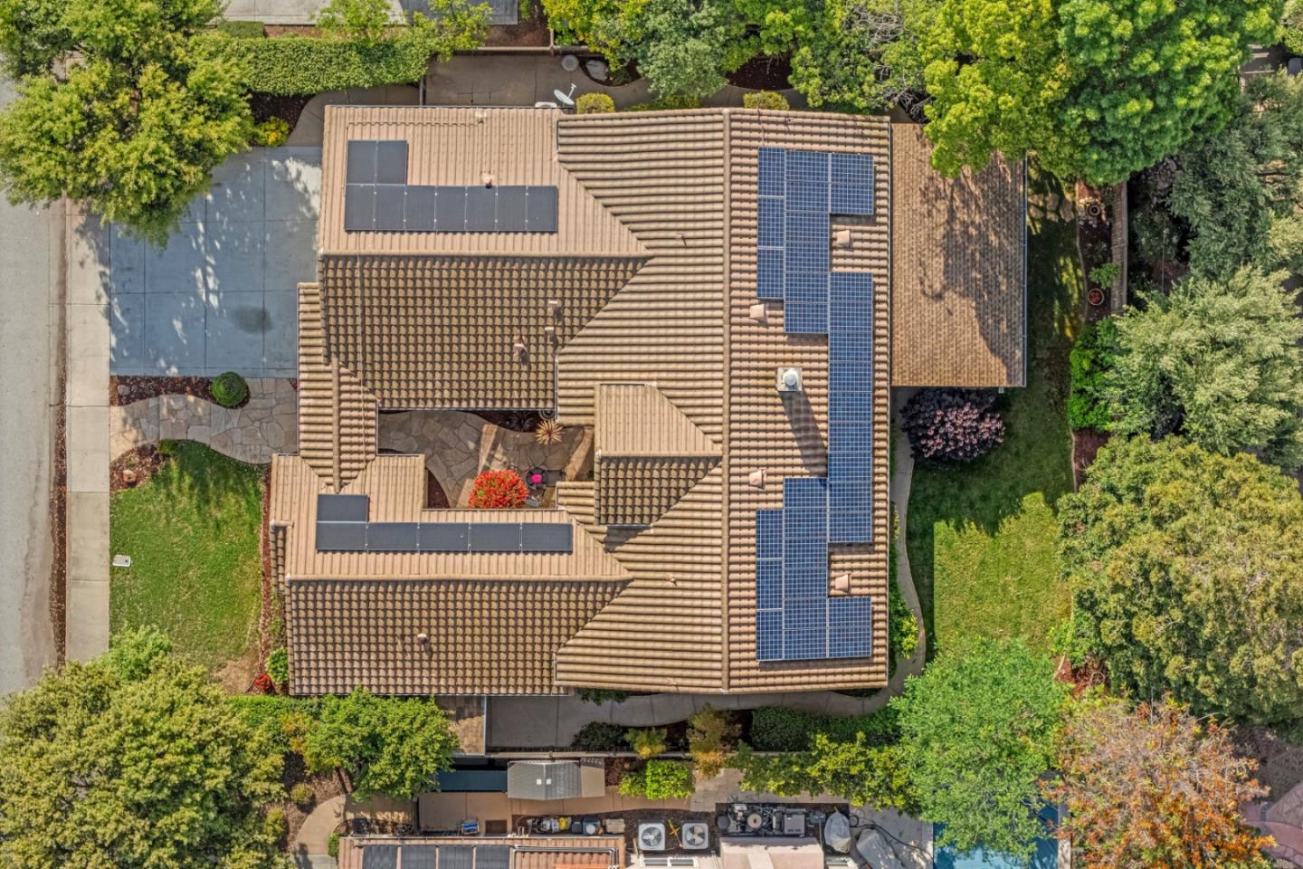 Detail Gallery Image 86 of 91 For 19127 Chinook Ct, Morgan Hill,  CA 95037 - 4 Beds | 3/1 Baths