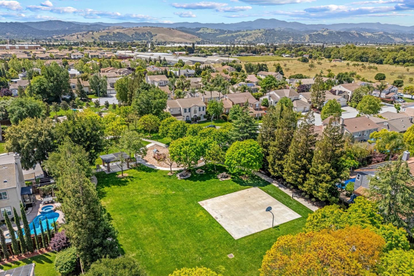 Detail Gallery Image 89 of 91 For 19127 Chinook Ct, Morgan Hill,  CA 95037 - 4 Beds | 3/1 Baths