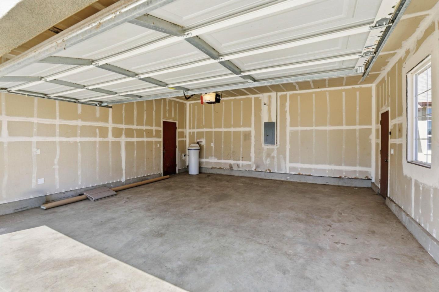 Detail Gallery Image 36 of 44 For 631 Elm Ave, Greenfield,  CA 93927 - 4 Beds | 2 Baths