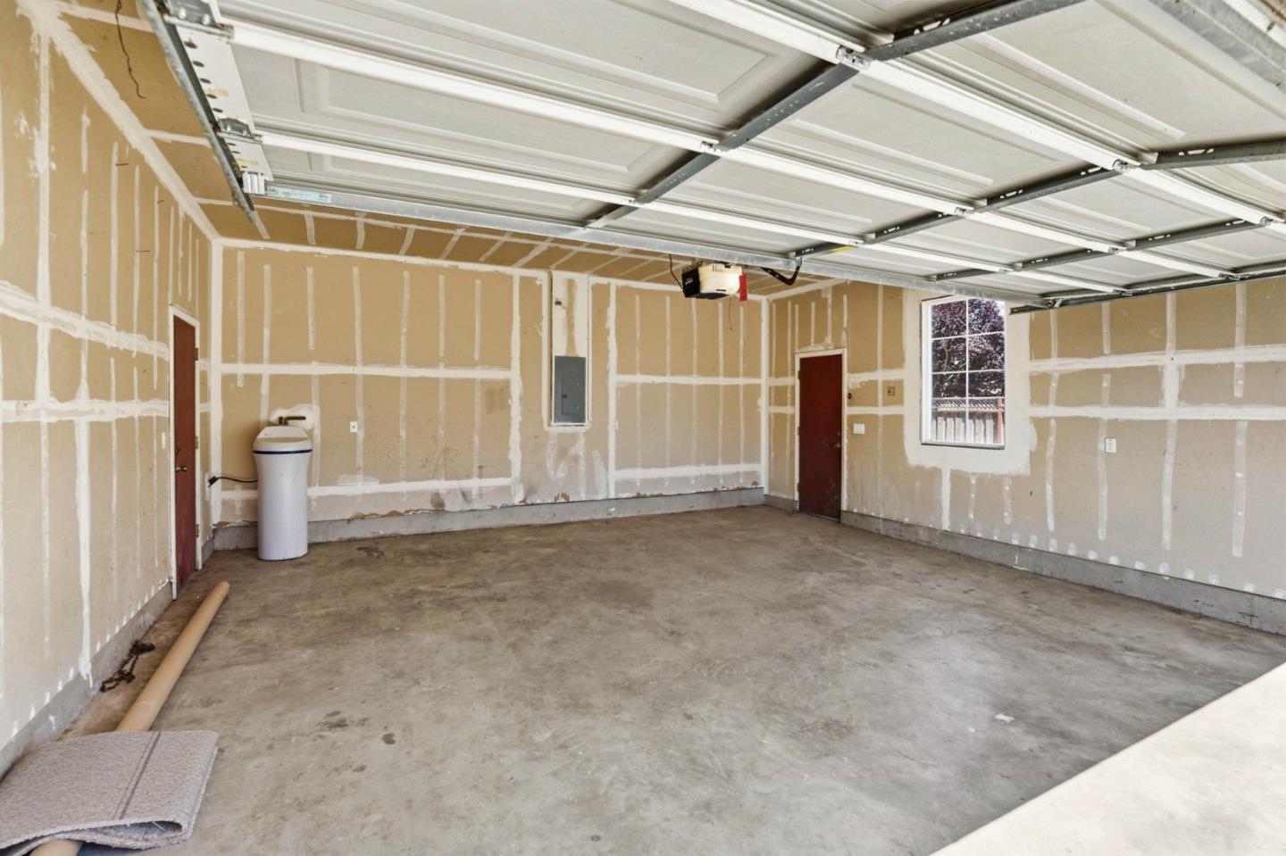 Detail Gallery Image 37 of 44 For 631 Elm Ave, Greenfield,  CA 93927 - 4 Beds | 2 Baths