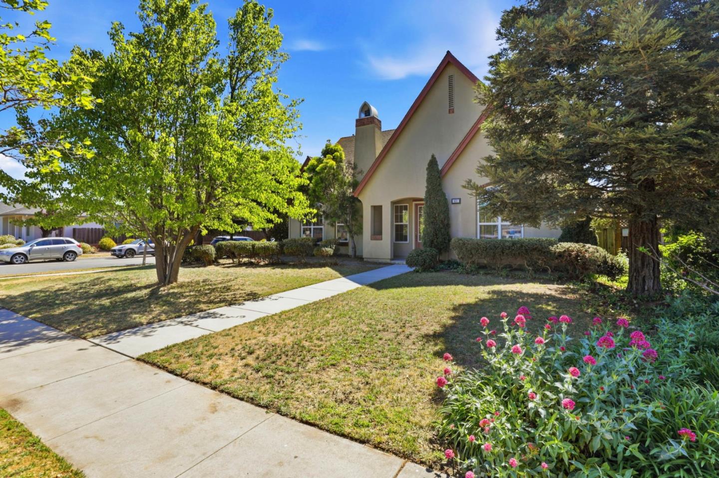 Detail Gallery Image 5 of 44 For 631 Elm Ave, Greenfield,  CA 93927 - 4 Beds | 2 Baths