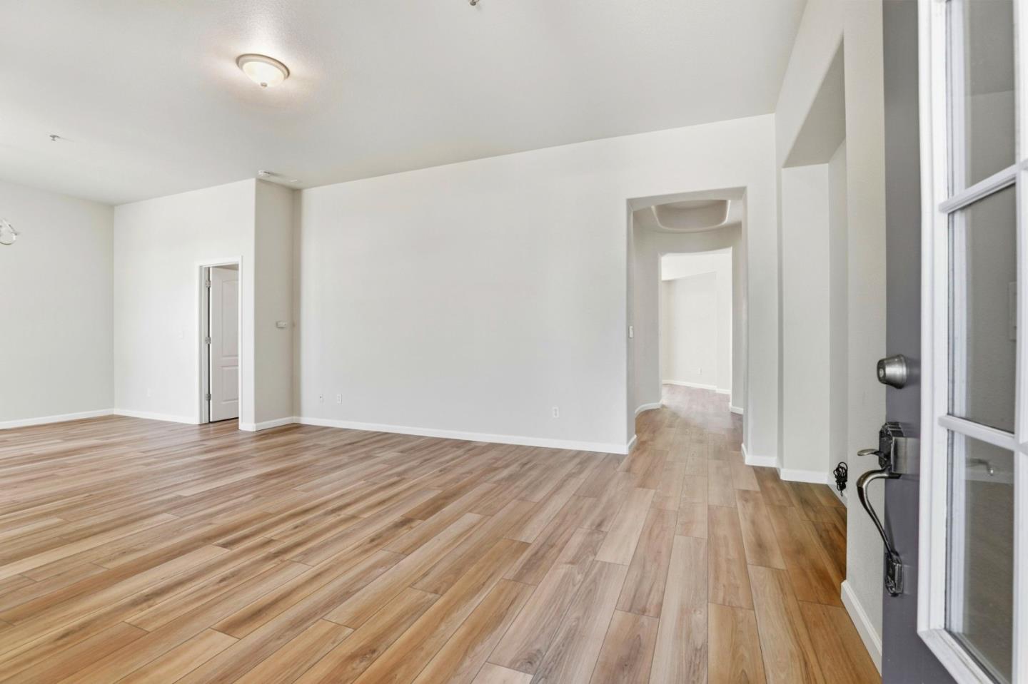 Detail Gallery Image 7 of 44 For 631 Elm Ave, Greenfield,  CA 93927 - 4 Beds | 2 Baths