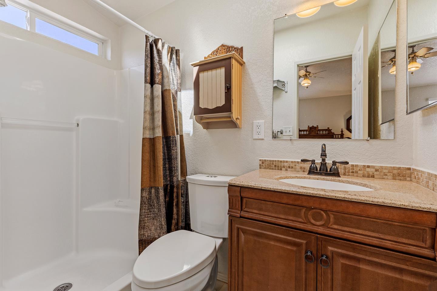 Detail Gallery Image 13 of 24 For 1555 Merrill St #2,  Santa Cruz,  CA 95062 - 2 Beds | 2 Baths