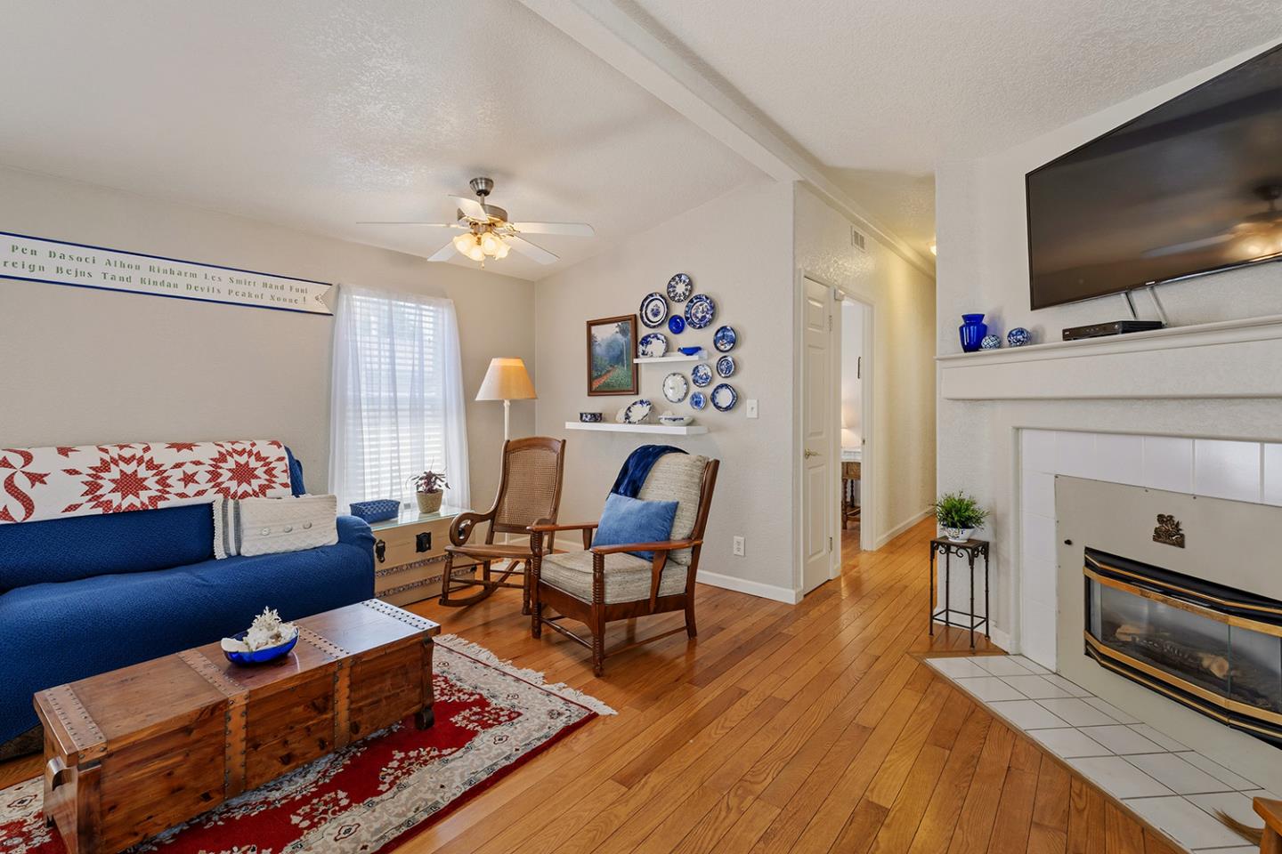 Detail Gallery Image 6 of 24 For 1555 Merrill St #2,  Santa Cruz,  CA 95062 - 2 Beds | 2 Baths