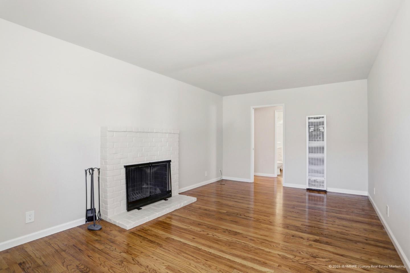 Detail Gallery Image 4 of 25 For Scott Blvd, Santa Clara,  CA 95050 - 2 Beds | 1 Baths