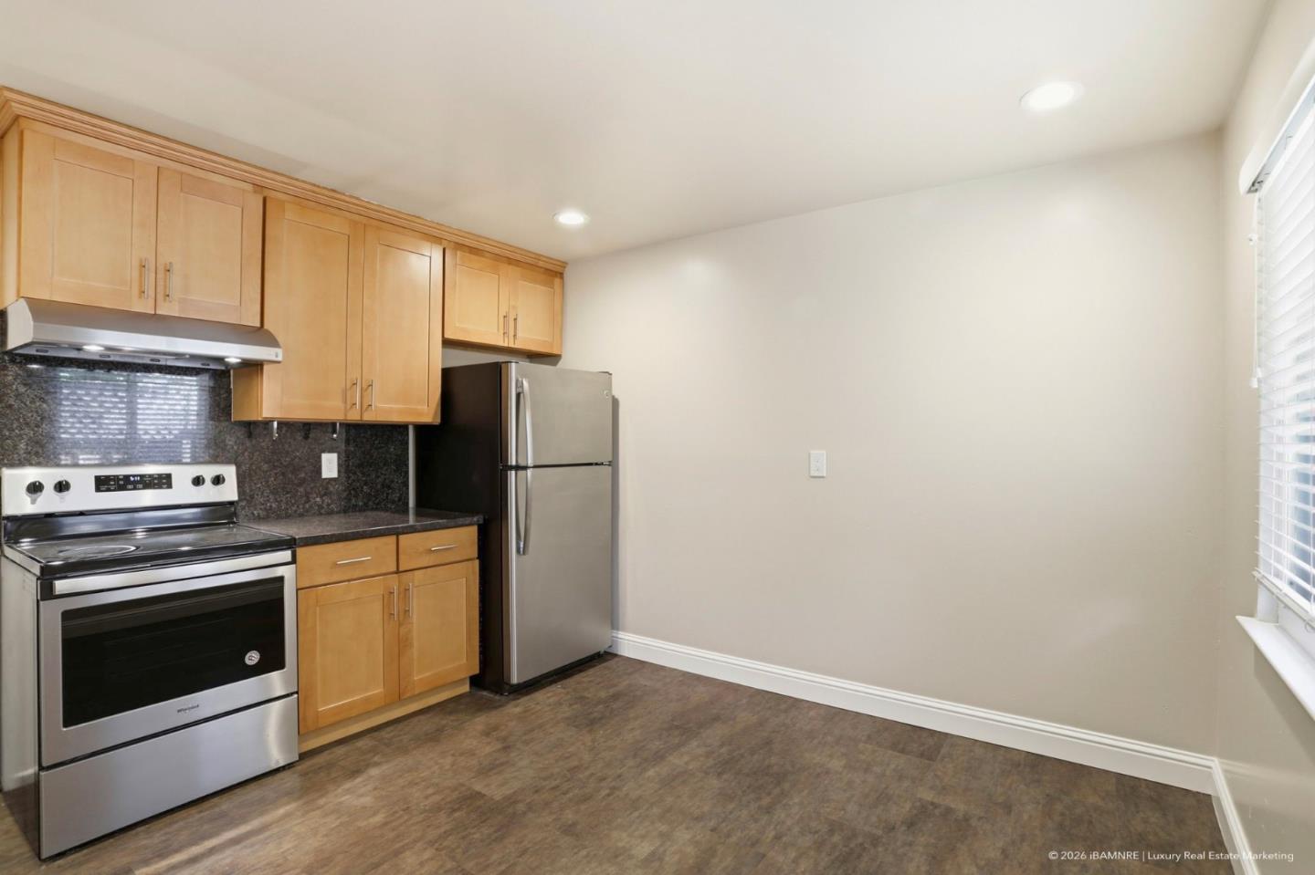 Detail Gallery Image 8 of 25 For Scott Blvd, Santa Clara,  CA 95050 - 2 Beds | 1 Baths