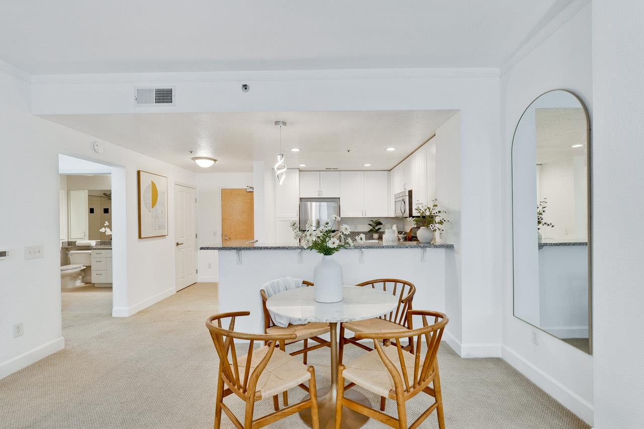 Detail Gallery Image 14 of 37 For 20488 Stevens Creek Blvd #1406,  Cupertino,  CA 95014 - 1 Beds | 1 Baths