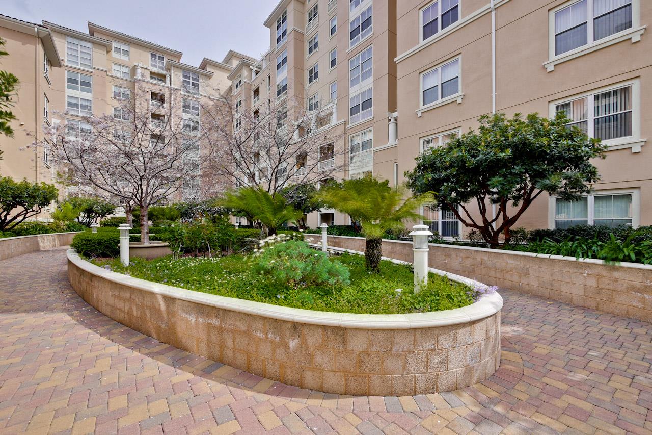 Detail Gallery Image 32 of 37 For 20488 Stevens Creek Blvd #1406,  Cupertino,  CA 95014 - 1 Beds | 1 Baths