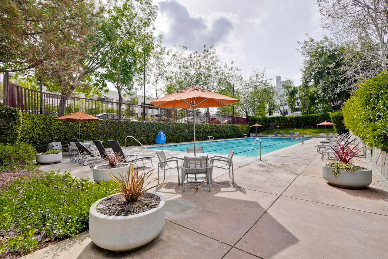 Detail Gallery Image 34 of 37 For 20488 Stevens Creek Blvd #1406,  Cupertino,  CA 95014 - 1 Beds | 1 Baths