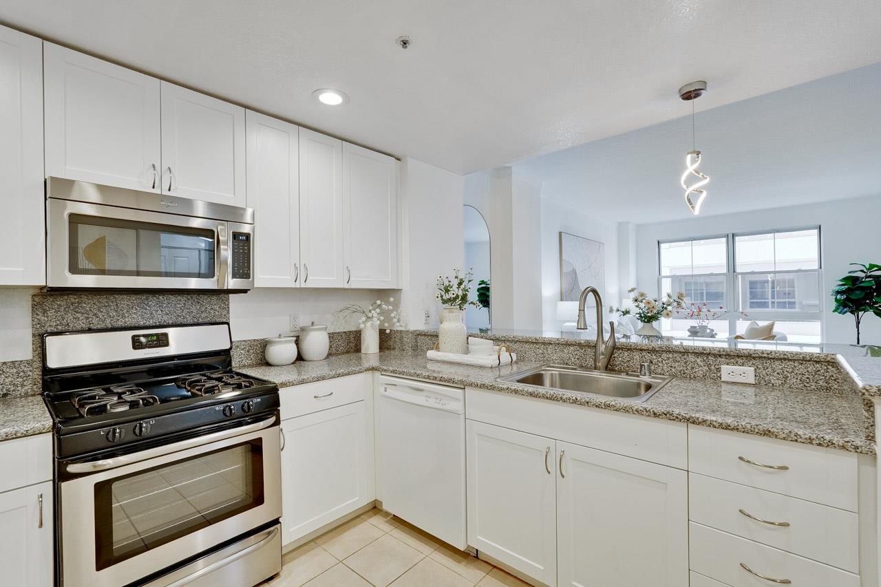 Detail Gallery Image 7 of 37 For 20488 Stevens Creek Blvd #1406,  Cupertino,  CA 95014 - 1 Beds | 1 Baths