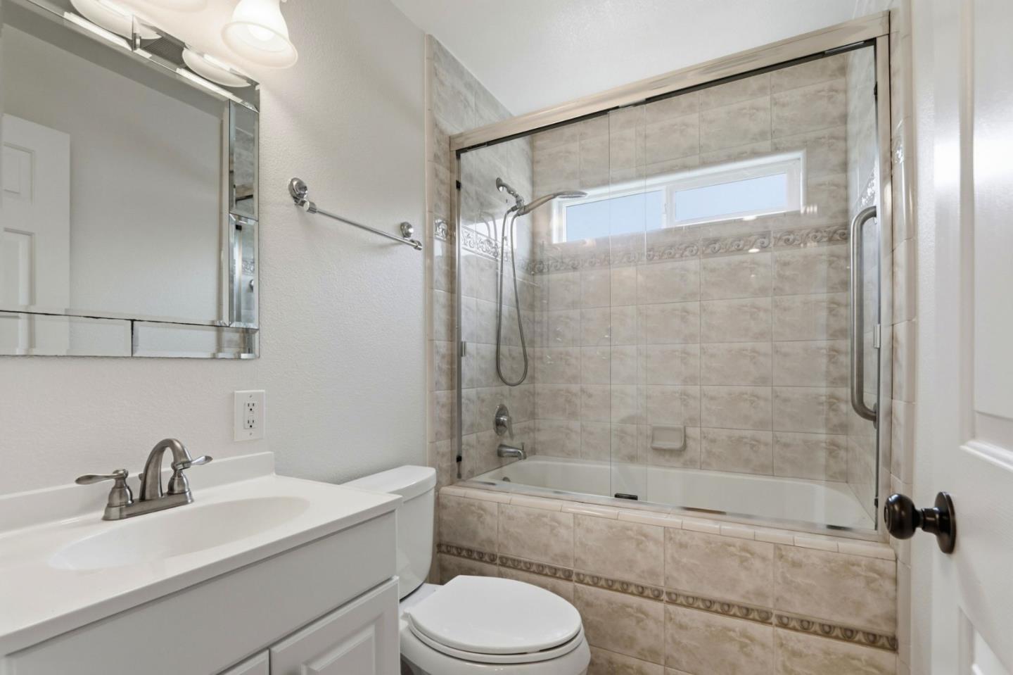 Detail Gallery Image 20 of 47 For 1382 Lansing Ave, San Jose,  CA 95118 - 3 Beds | 2 Baths