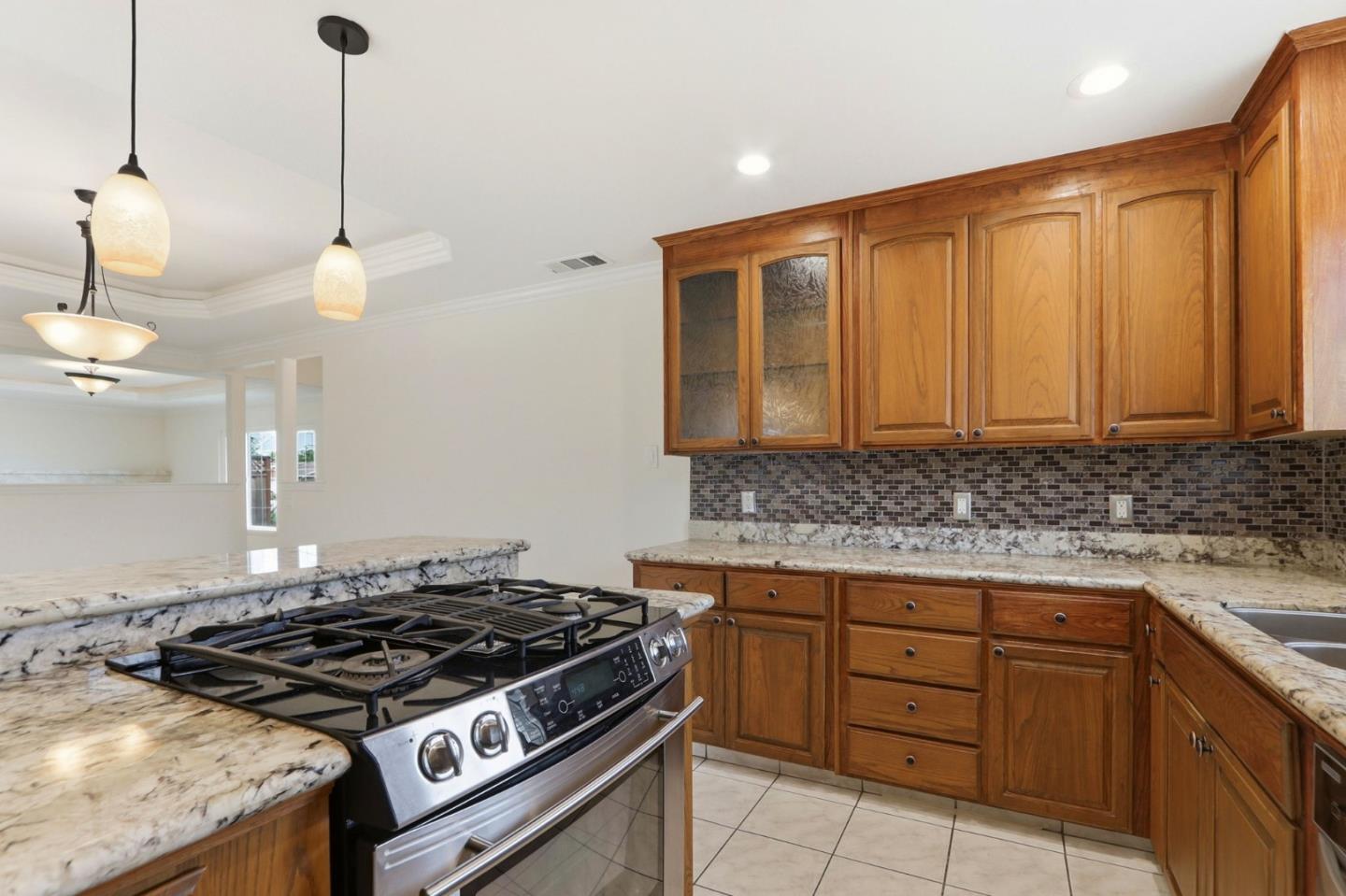 Detail Gallery Image 34 of 47 For 1382 Lansing Ave, San Jose,  CA 95118 - 3 Beds | 2 Baths