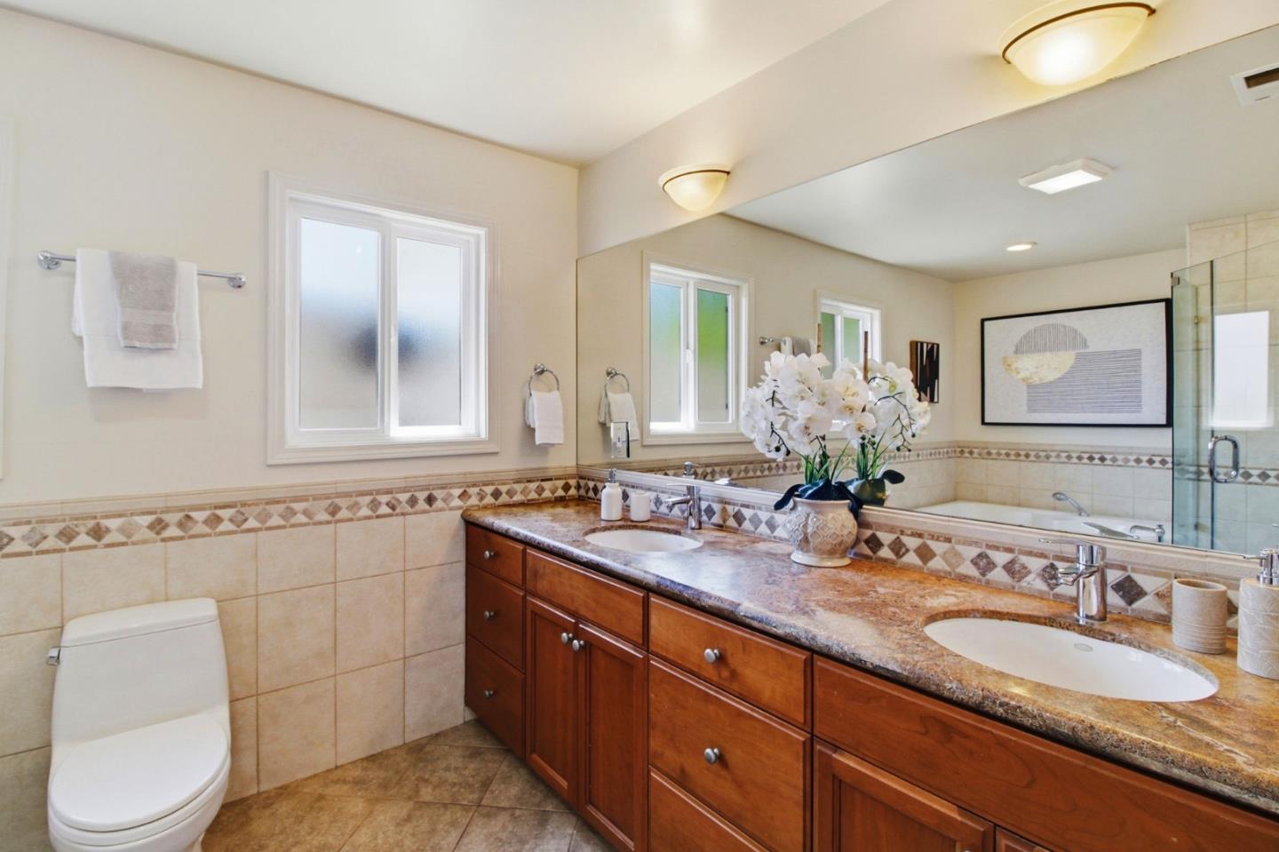 Detail Gallery Image 24 of 33 For 176 Exbourne Ave, San Carlos,  CA 94070 - 5 Beds | 3/1 Baths