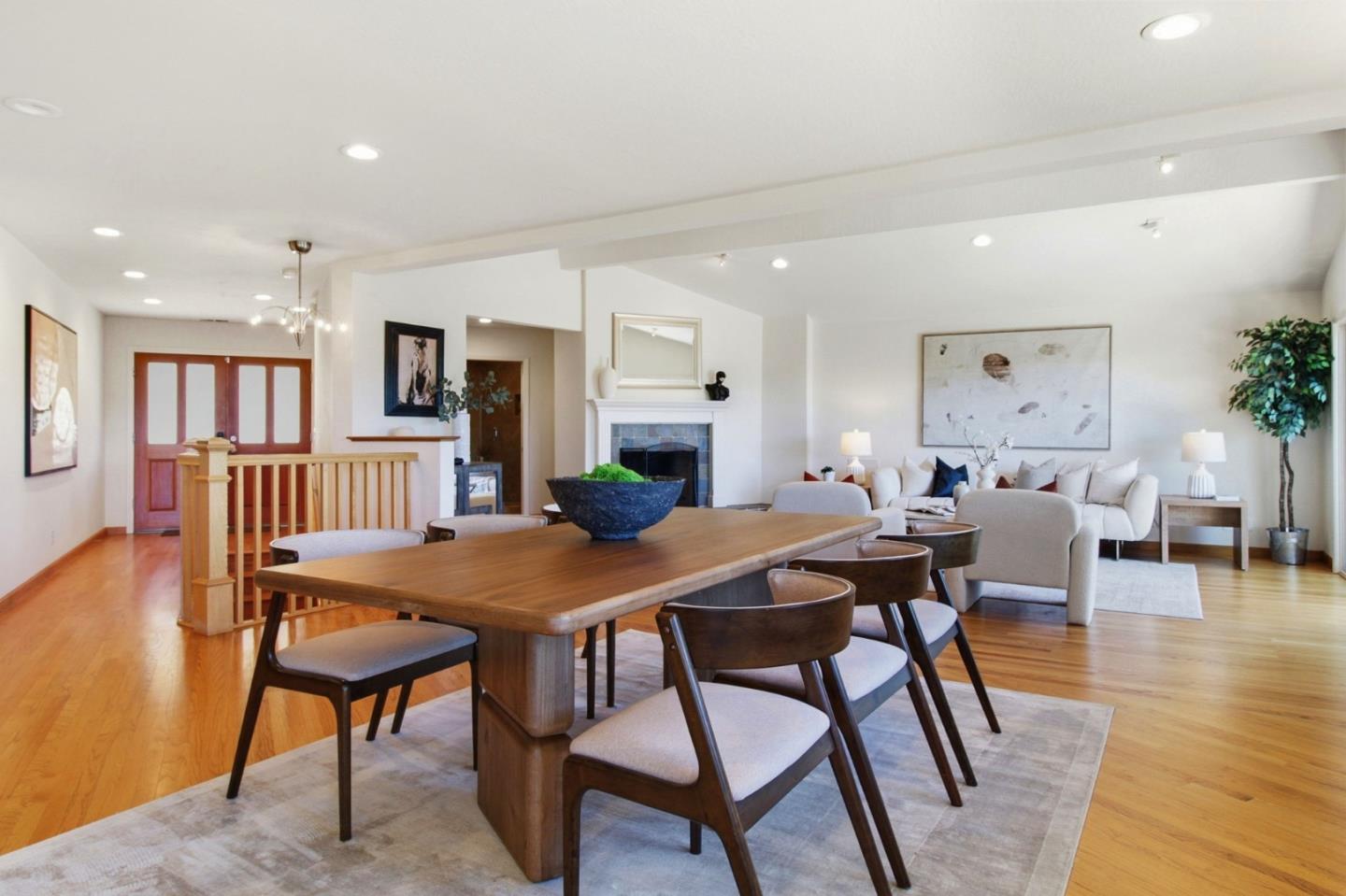 Detail Gallery Image 4 of 33 For 176 Exbourne Ave, San Carlos,  CA 94070 - 5 Beds | 3/1 Baths