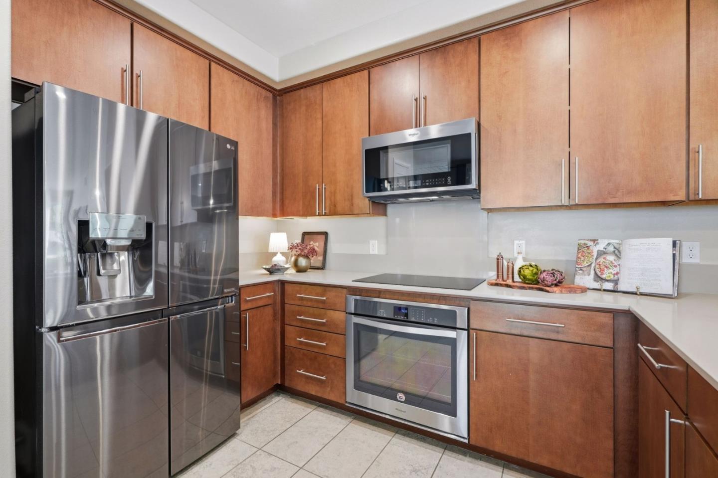 Detail Gallery Image 15 of 76 For 280 William Manly St #6,  San Jose,  CA 95136 - 3 Beds | 3 Baths