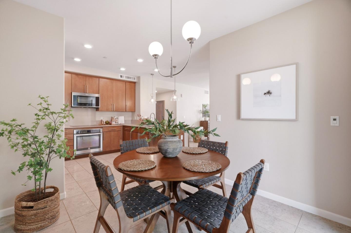 Detail Gallery Image 26 of 76 For 280 William Manly St #6,  San Jose,  CA 95136 - 3 Beds | 3 Baths