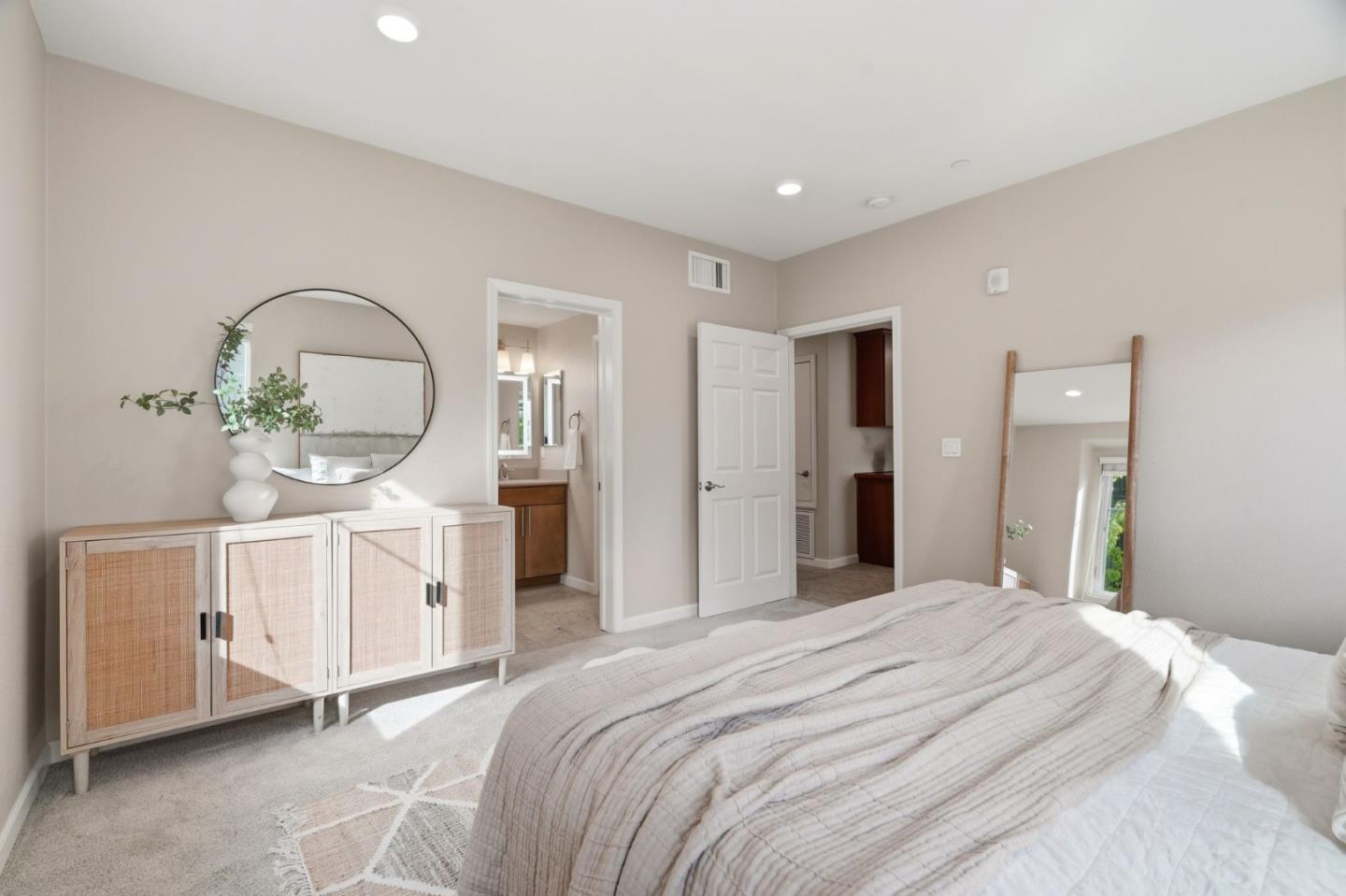 Detail Gallery Image 31 of 76 For 280 William Manly St #6,  San Jose,  CA 95136 - 3 Beds | 3 Baths