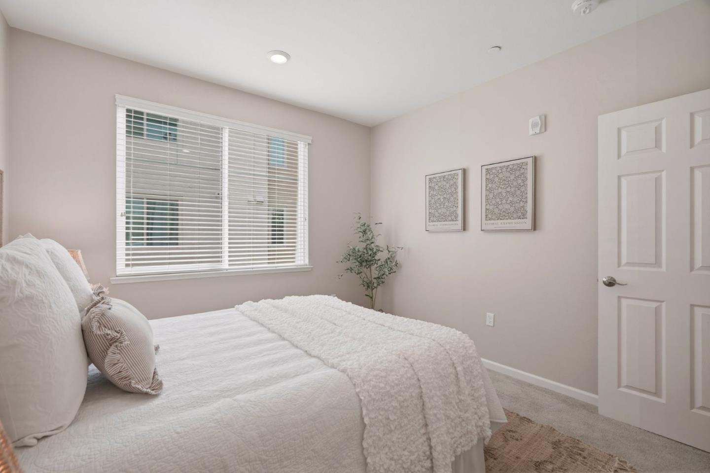 Detail Gallery Image 39 of 76 For 280 William Manly St #6,  San Jose,  CA 95136 - 3 Beds | 3 Baths