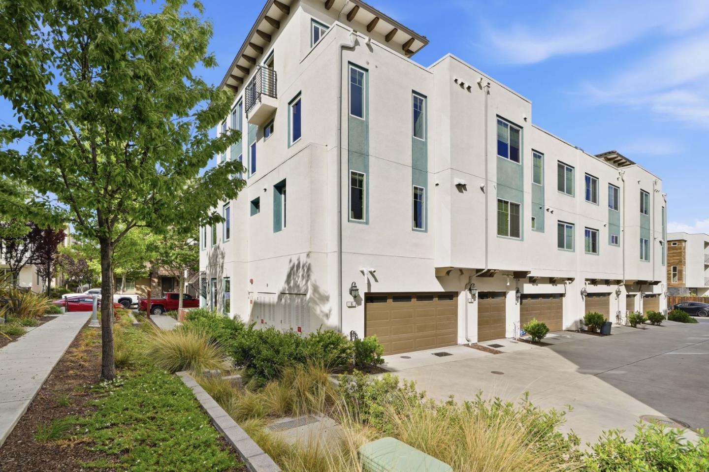 Detail Gallery Image 52 of 76 For 280 William Manly St #6,  San Jose,  CA 95136 - 3 Beds | 3 Baths