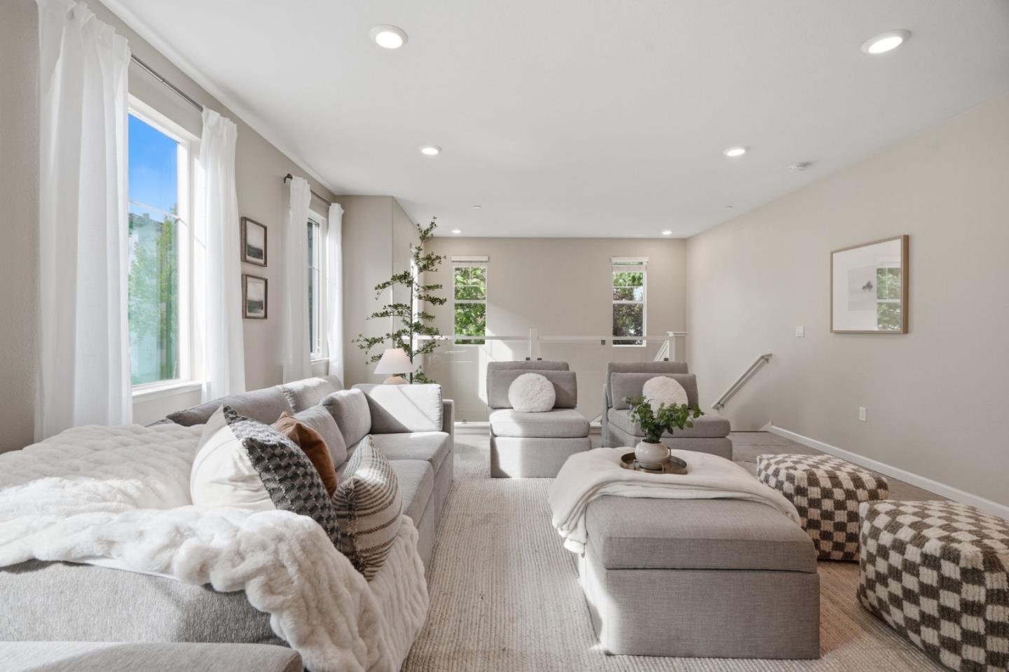 Detail Gallery Image 6 of 76 For 280 William Manly St #6,  San Jose,  CA 95136 - 3 Beds | 3 Baths