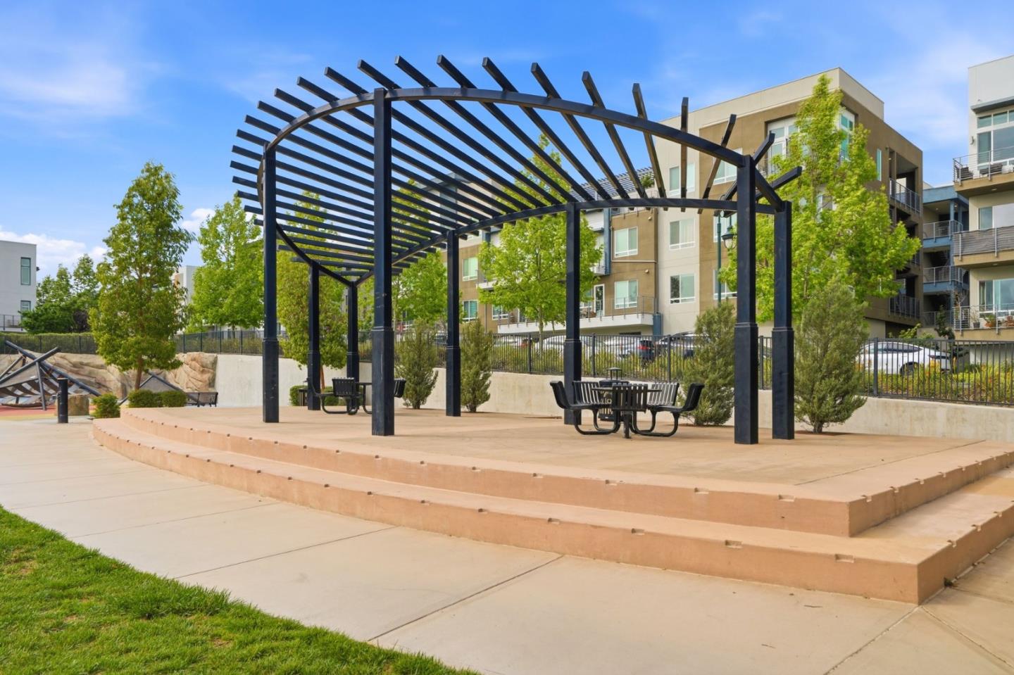 Detail Gallery Image 63 of 76 For 280 William Manly St #6,  San Jose,  CA 95136 - 3 Beds | 3 Baths