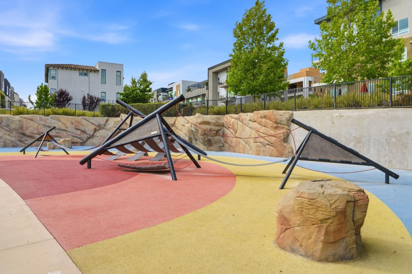 Detail Gallery Image 64 of 76 For 280 William Manly St #6,  San Jose,  CA 95136 - 3 Beds | 3 Baths