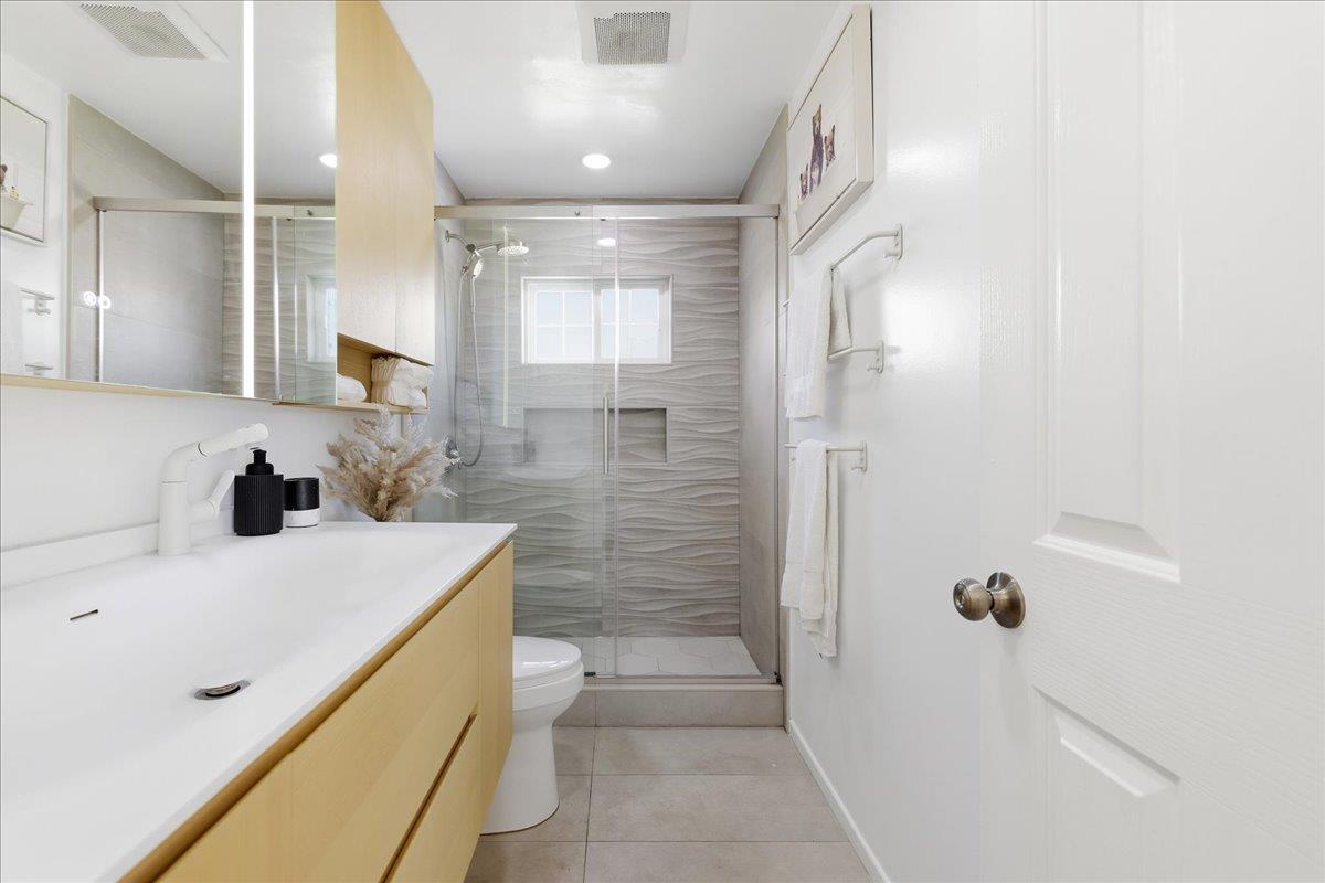 Detail Gallery Image 28 of 49 For 843 Hibiscus Ln, San Jose,  CA 95117 - 3 Beds | 2 Baths