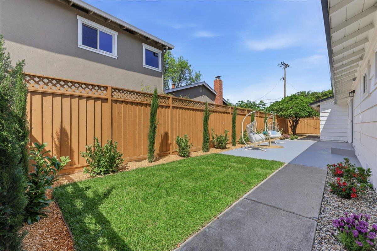 Detail Gallery Image 32 of 49 For 843 Hibiscus Ln, San Jose,  CA 95117 - 3 Beds | 2 Baths