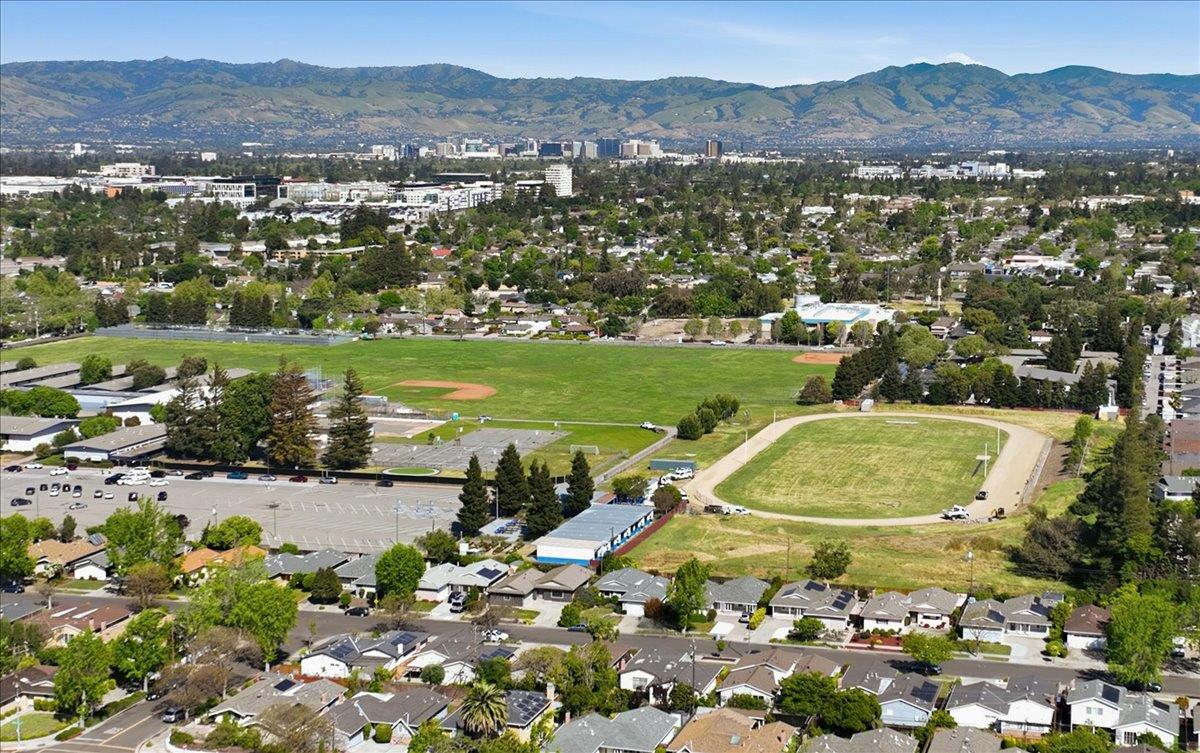 Detail Gallery Image 45 of 49 For 843 Hibiscus Ln, San Jose,  CA 95117 - 3 Beds | 2 Baths