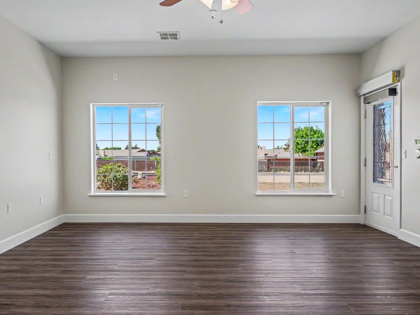 Detail Gallery Image 10 of 49 For 254 Rosebud Ave, Hollister,  CA 95023 - 4 Beds | 2 Baths