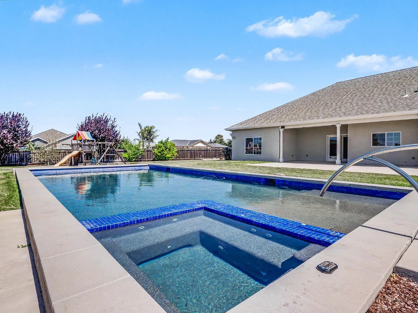 Detail Gallery Image 36 of 49 For 254 Rosebud Ave, Hollister,  CA 95023 - 4 Beds | 2 Baths