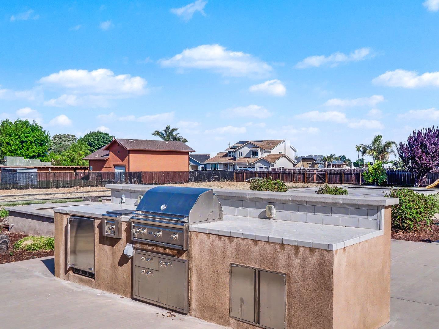 Detail Gallery Image 38 of 49 For 254 Rosebud Ave, Hollister,  CA 95023 - 4 Beds | 2 Baths