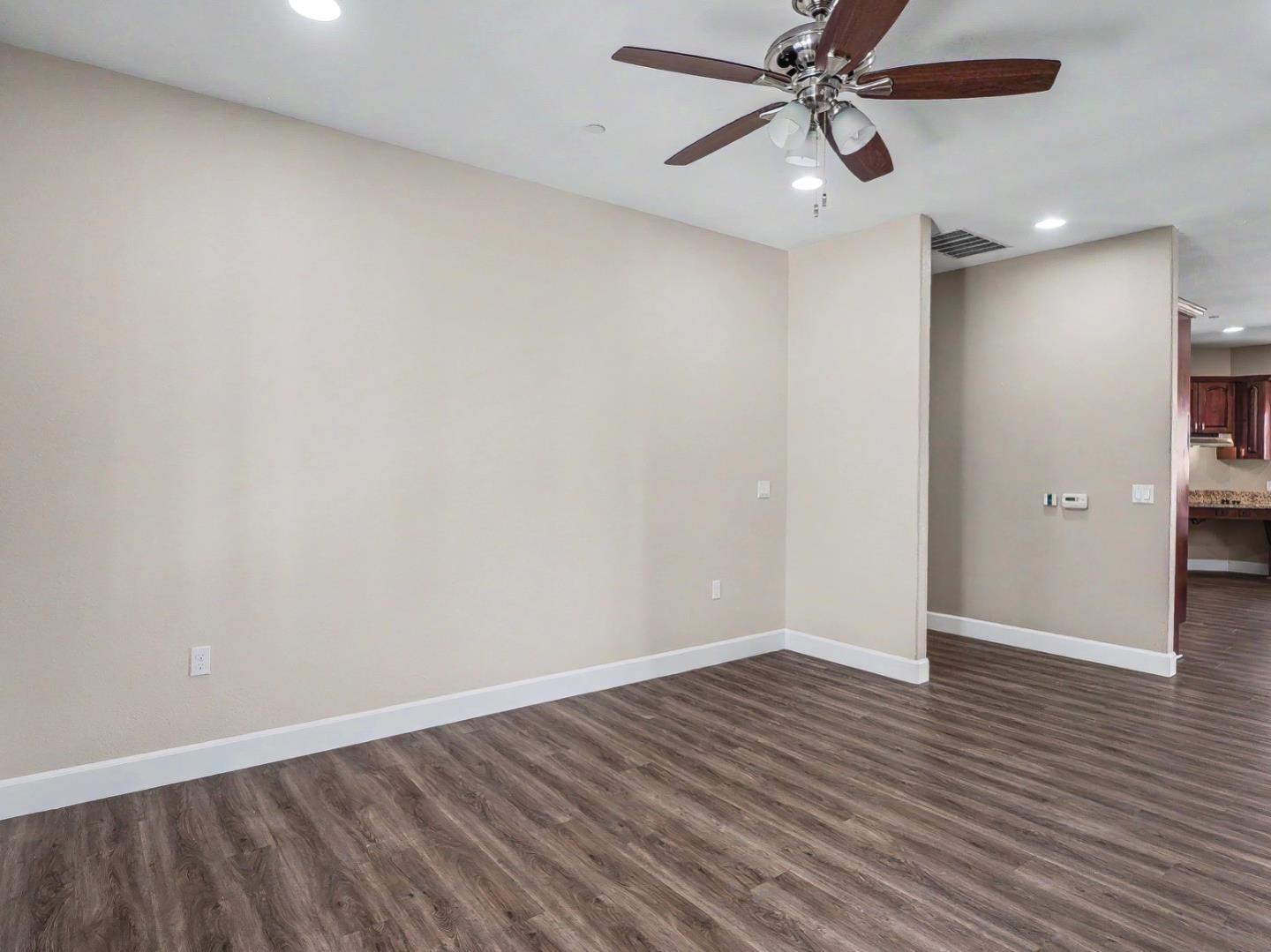 Detail Gallery Image 9 of 49 For 254 Rosebud Ave, Hollister,  CA 95023 - 4 Beds | 2 Baths