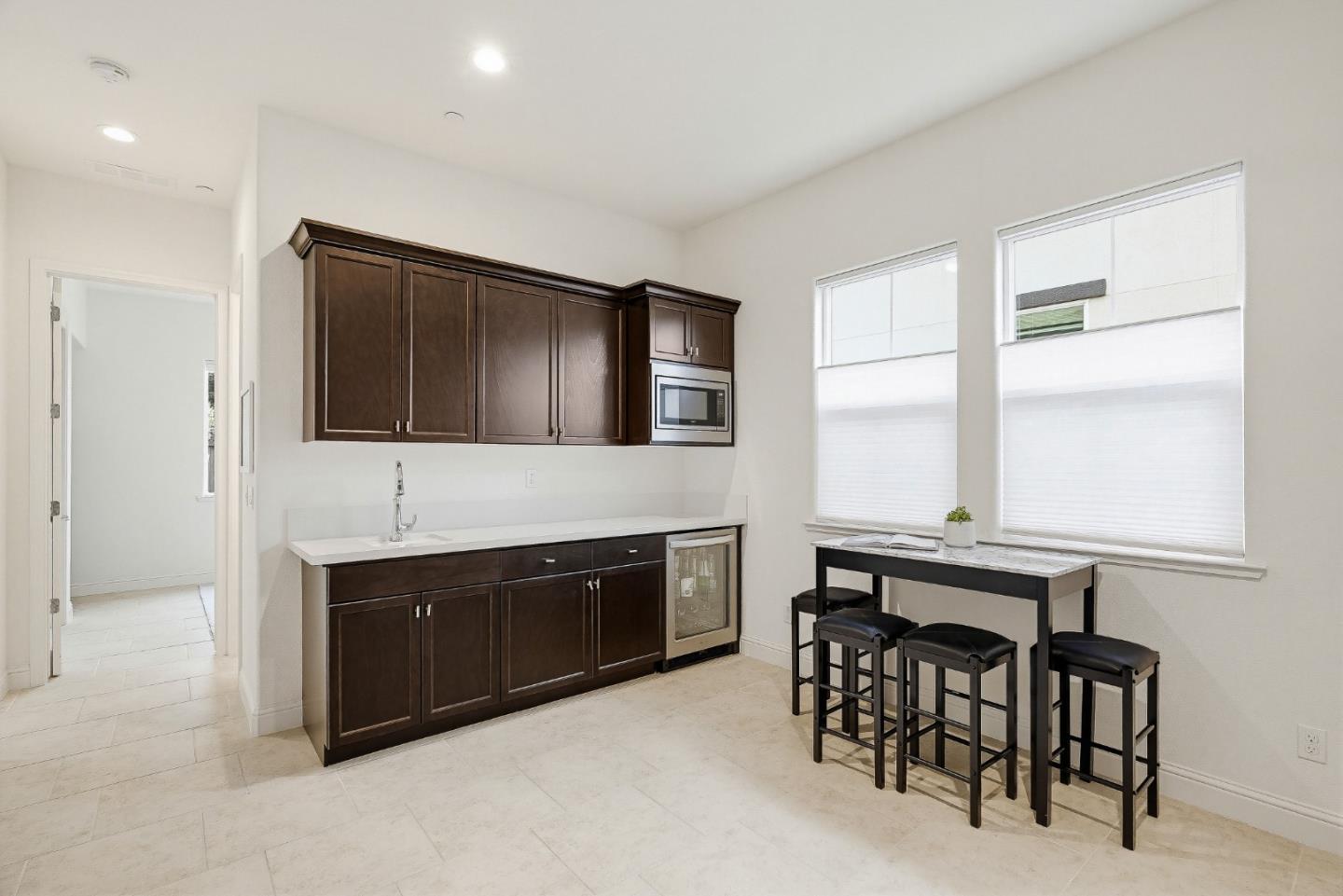 Detail Gallery Image 10 of 43 For 600 Bluffs Dr, Marina,  CA 93933 - 5 Beds | 4/1 Baths