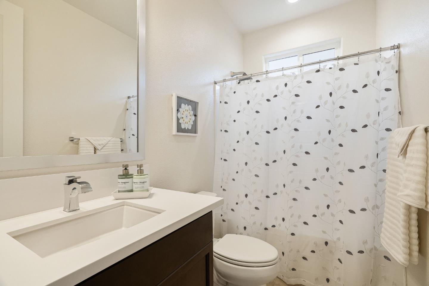 Detail Gallery Image 21 of 43 For 600 Bluffs Dr, Marina,  CA 93933 - 5 Beds | 4/1 Baths