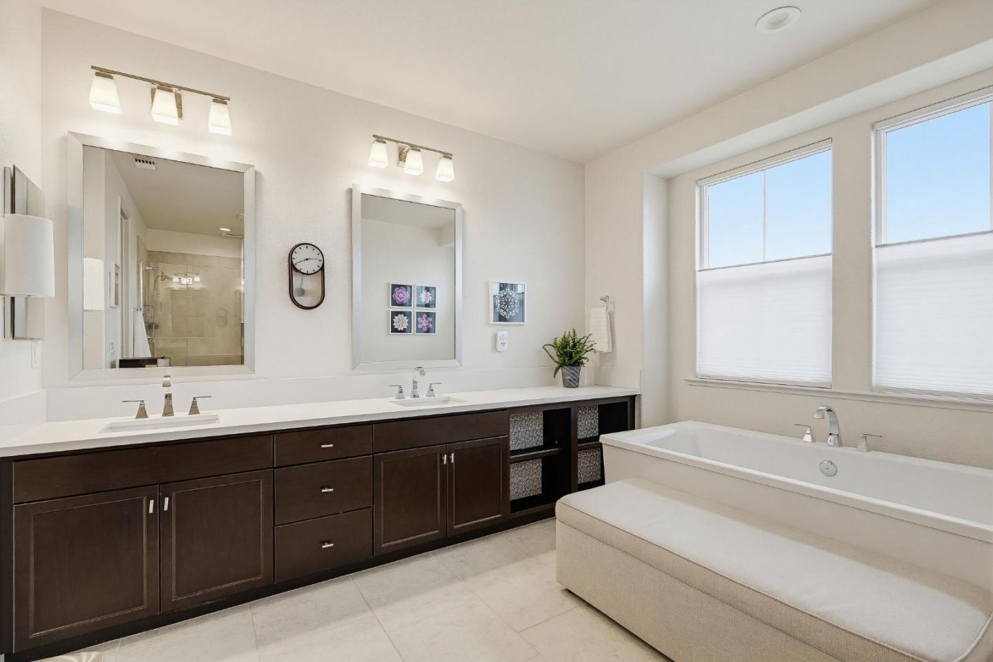 Detail Gallery Image 25 of 43 For 600 Bluffs Dr, Marina,  CA 93933 - 5 Beds | 4/1 Baths