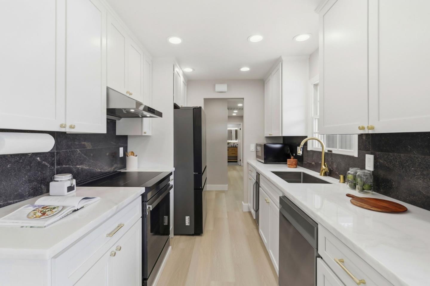 Detail Gallery Image 13 of 44 For 40923 Durillo Dr, Fremont,  CA 94539 - 3 Beds | 2 Baths