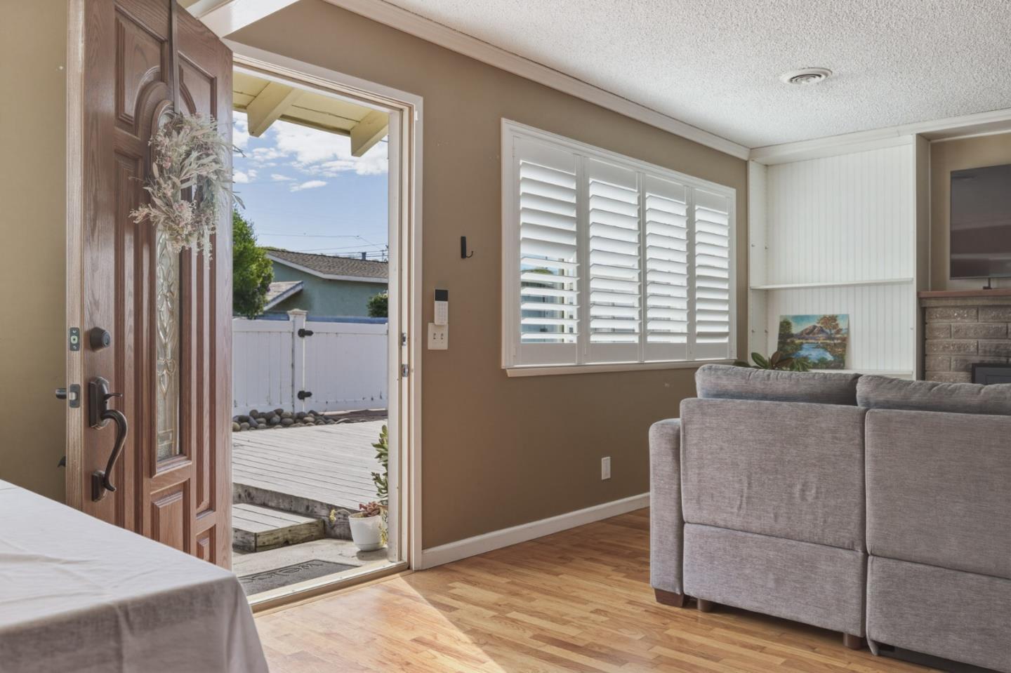 Detail Gallery Image 4 of 19 For 1425 Luxton St, Seaside,  CA 93955 - 3 Beds | 1/1 Baths